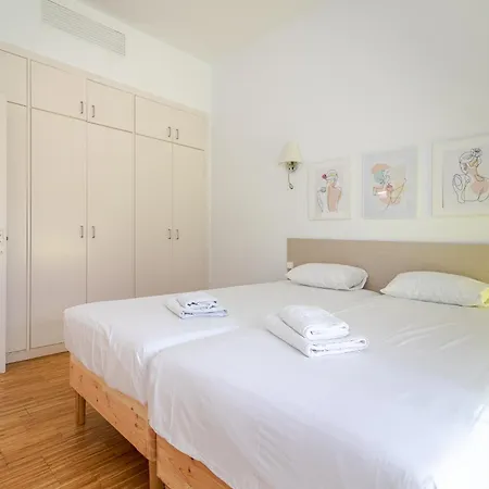 Appartamento Deluxe W/ Garage