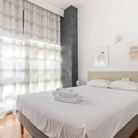 Deluxe W/ Garage Appartement *